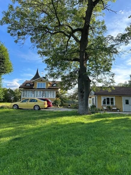 Bostad på Ängsholmen 1 i Drottningholm