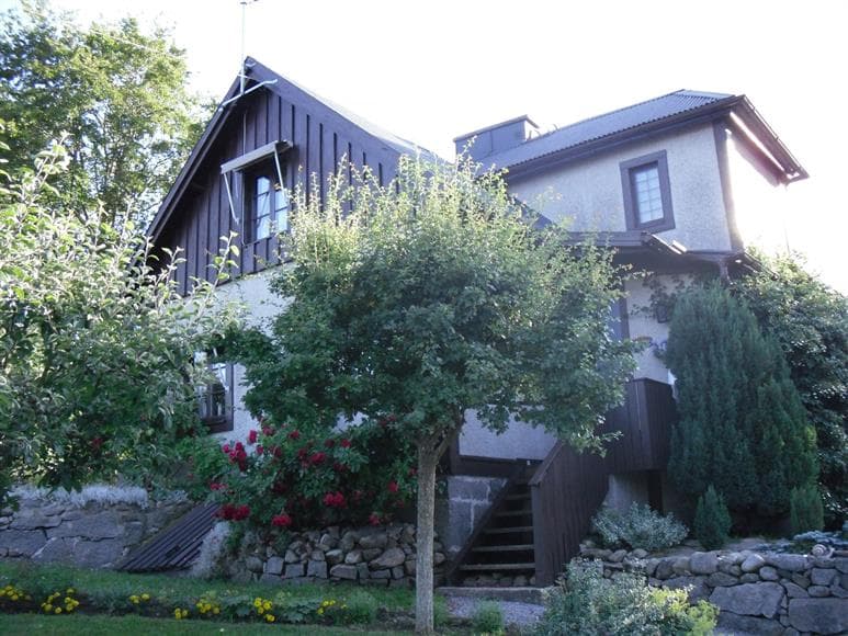 Hus på Horsarydsvägen 134-39 i Karlshamn