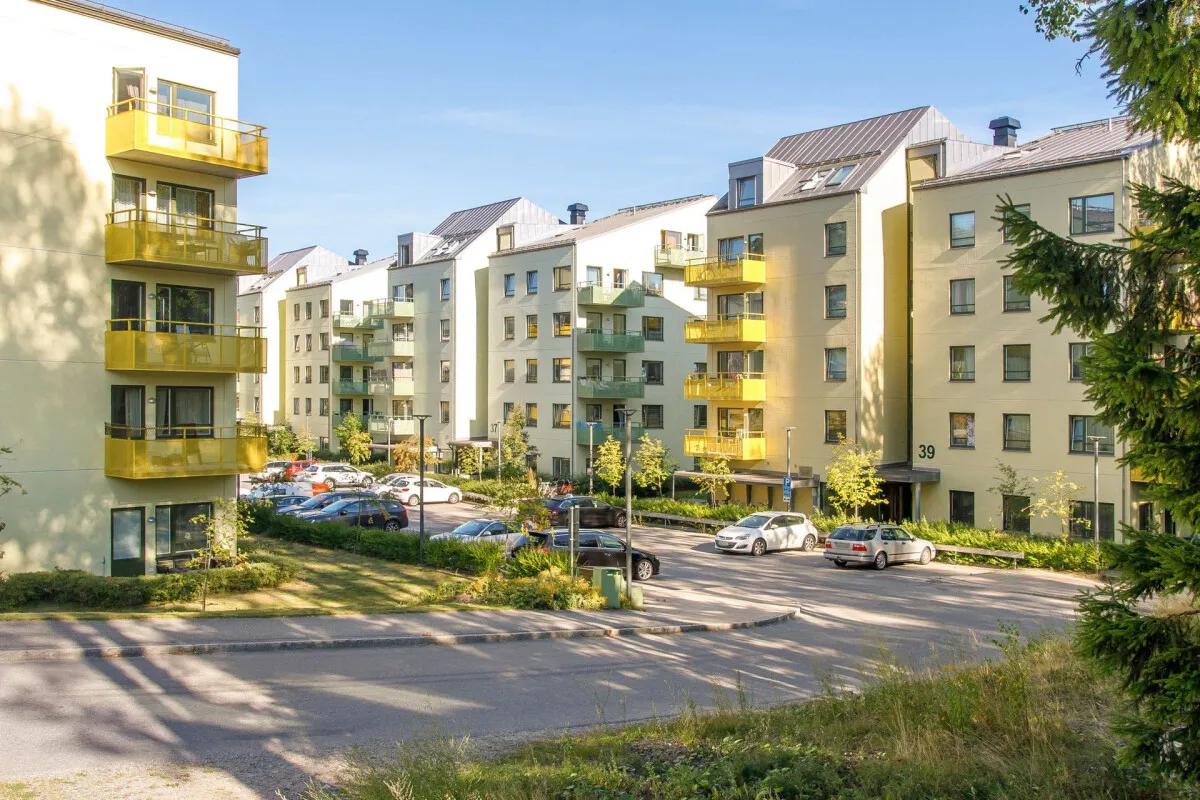 Småbrukets backe 37 i Huddinge